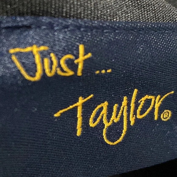 Taylor Purple and Pink Floral Fit & Flare Pleated Dress Size 10 - Picture 7 of 9